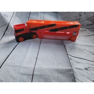 Hot Wheels Mega Big Hauler Truck Transporter Expandable Carrier Truck